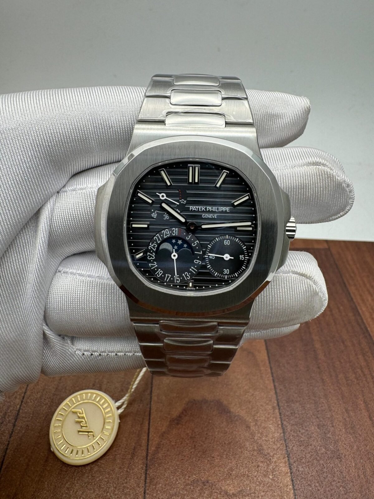 Patek Philippe Nautilus 5712/1A-001 - Image 1