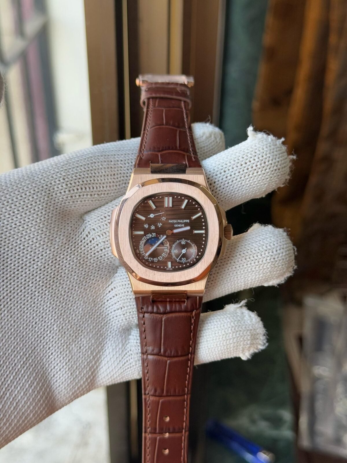 Patek Philippe Nautilus 5712R-001 - Image 1